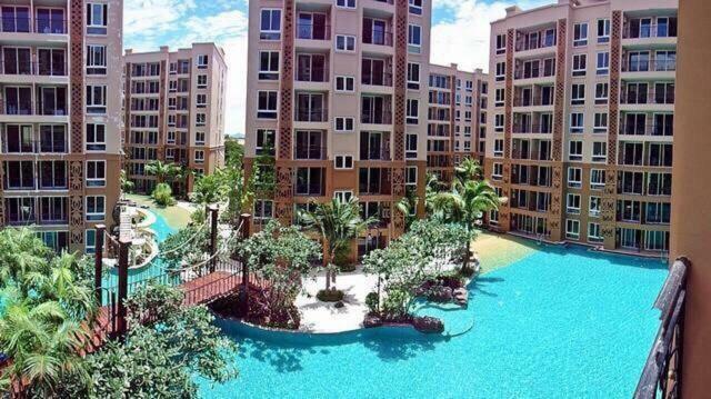 Atlantis Condo Resort Jomtien Exterior photo
